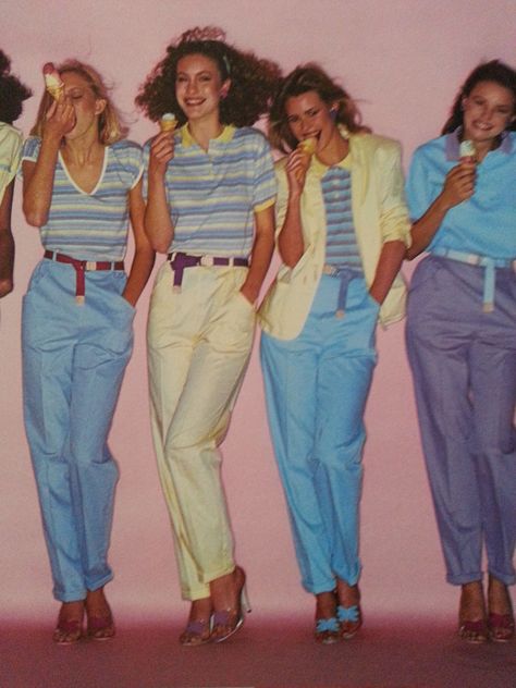 Retro Preppy Style, 80s Preppy Fashion Women, 80s Preppy Fashion, Early 80s Fashion, 1980 Clothes, 80s Preppy, 80s Inspired Outfits, Look 80s, 1980 Fashion