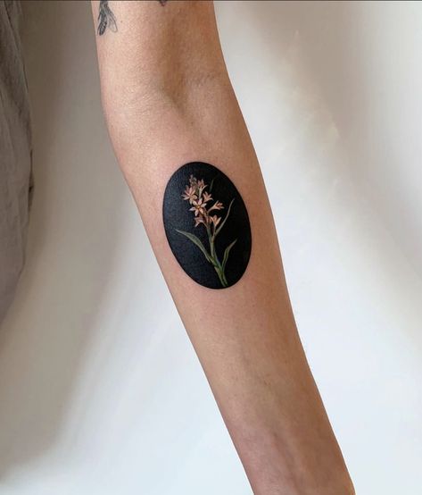 Big Cover Up Tattoos, Paintbrush Tattoo, Flower Cover Up Tattoos, Traditional Heart Tattoos, Tiny Bird Tattoos, Best Cover Up Tattoos, Black Line Tattoo, Wrist Tattoo Cover Up, Black Tattoo Cover Up