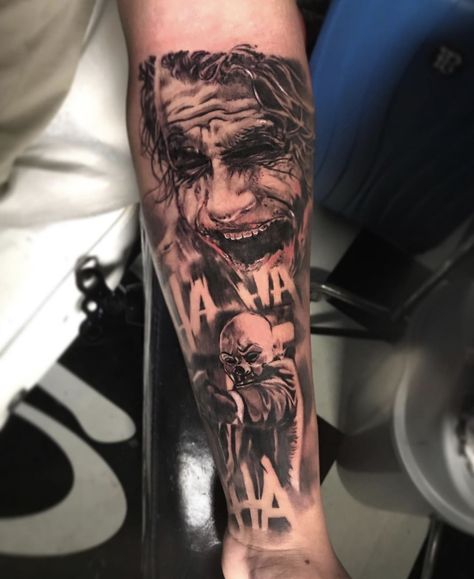 Joker Two Face Tattoo, Scary Smile Tattoo, The Joker Tattoo Ideas, Joker Tattoo Ideas For Men, Hand Tattoo Designs Men, Joker Hand Tattoo, Anonymous Tattoo, Joker Hand, Joker Face Tattoo