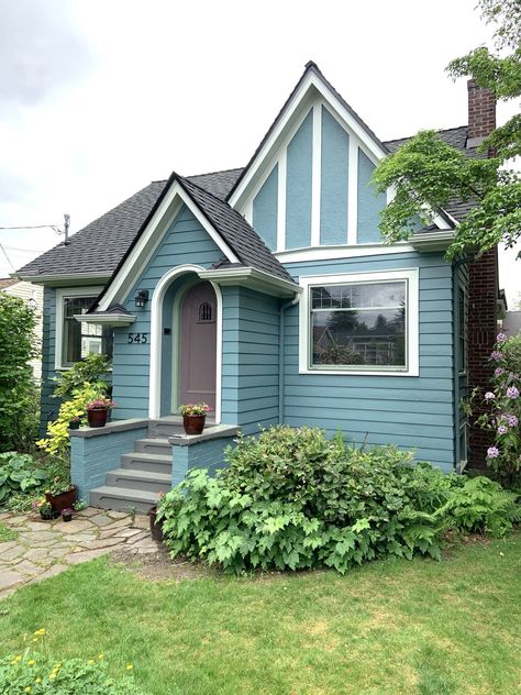 Agean Teal Exterior House, Blue Cottage Exterior, 1950s House Exterior, Benjamin Moore Aegean Teal, Manufactured Home Exterior, Teal Cottage, Modern Exterior Paint Colors, Aegean Teal, House Paints