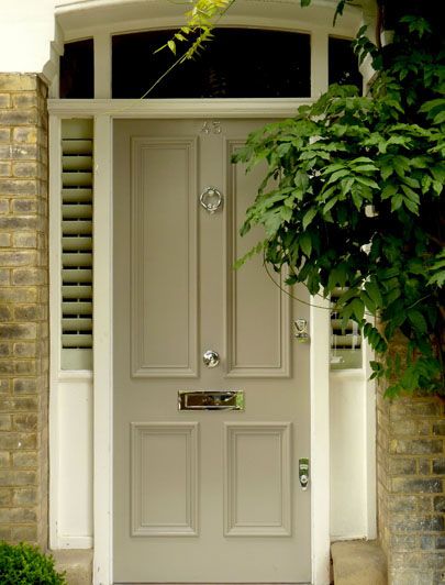 chrome furniture Door Steps Ideas Entrance, Cream Front Door, Victorian Front Door, Victorian Front Doors, Front Door Inspiration, Door Colour, Colour Reference, Kerb Appeal, Mushroom Paint