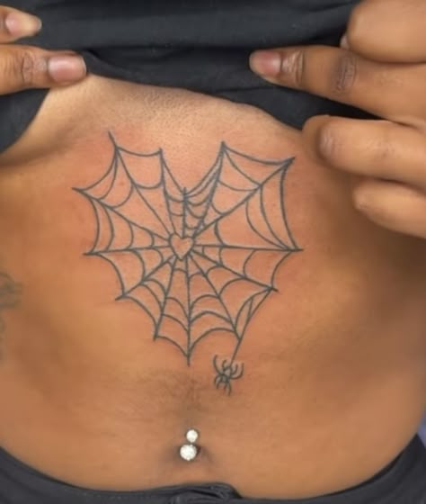 Spider Tattoo Black Women, Collar Bone Tattoo Black Women, Stomach Tattoos Black Women, Underbreast Tattoo Black Women, Spider Tattoo On Stomach, Spider Stomach Tattoo, Cute Stomach Tattoos For Women, Spider Tattoo For Women, Arm Tattoos Black