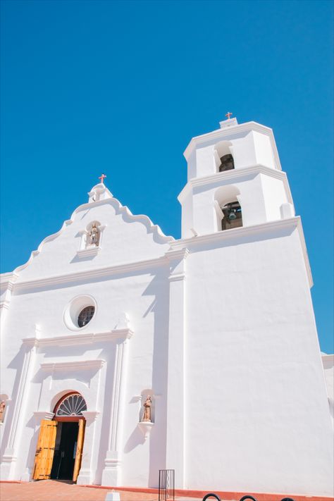 The largest California Mission, Mission San Luis Rey de Francia "King of the Missions" is celebrating it's 225th anniversary in 2023 Mission San Luis Rey, California Missions, Photography Couple, Iconic Landmarks, Couple Photography, Travel Tips, Wedding Photography, California, Architecture