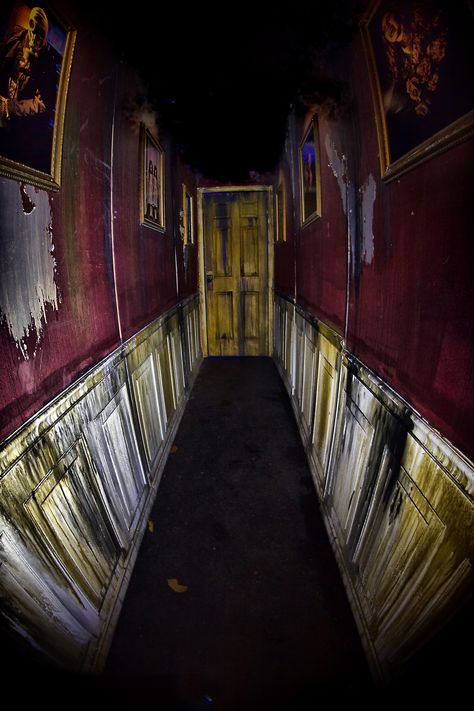 Hallway leading into Morgue Room. Morgue Room, Antique Mansion, Creepy Hallway, Horror City, Dungeon Ideas, Haunted Garage, Post Decor, Haunted Asylums, Haunted Trail