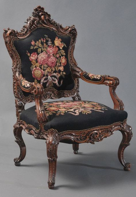 Wood Carving Furniture, Basic Woodworking, Deco Studio, Victorian Furniture, Ornate Furniture, Victorian Decor, Fantastic Furniture, Antique Chairs, Rococo Style