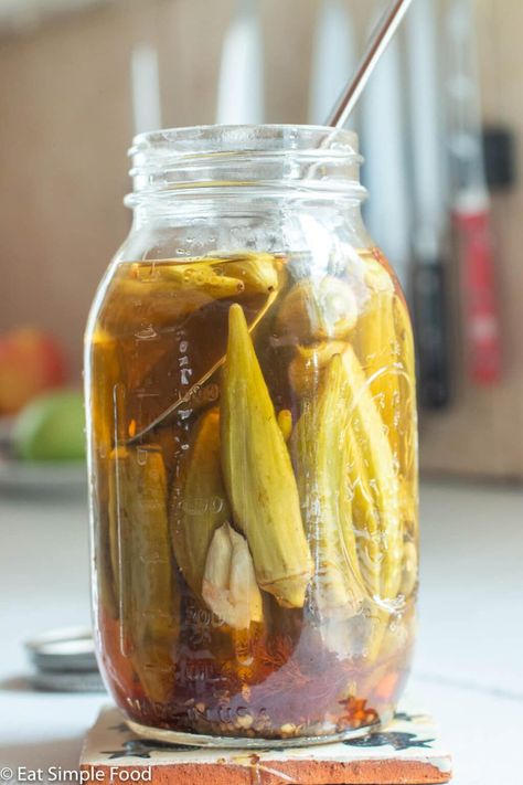 Refrigerator Pickled Okra Recipe, Pickling Okra, Canning Pickled Okra, Pickled Okra Recipe, Pickled Okra Recipes, Pickled Vegetables Recipe, Okra Recipe, Family Breakfast Recipes, Pressure Canning Recipes