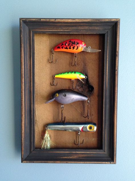 Vintage Framed Fishing Lures by Blessitdesigns on Etsy Old Fishing Lures Display Ideas, Fishing Decor Ideas Rustic, Fishing Lure Decor, Rustic Fishing Decor, Fishing Lures Display, Lake House Living Room, Old Fishing Lures, Modern Birdhouses, Palette Projects