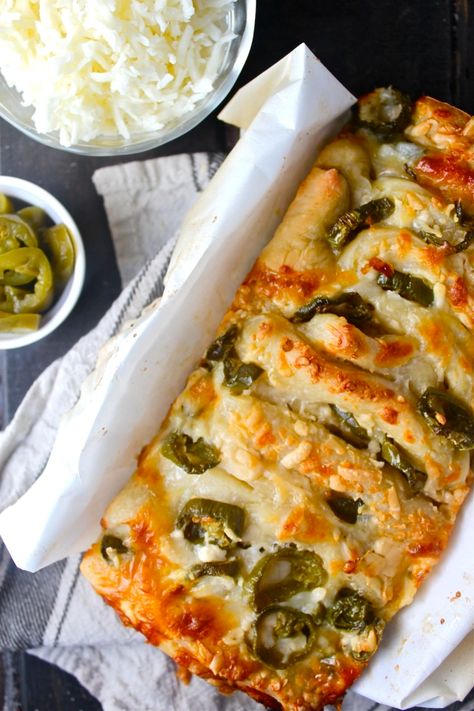 Jalapeno Pull Apart Bread, Pull Apart Bread, Baking Bread, Thigh Recipes, Delicious Bread, Snacks Für Party, Cheese Bread, Recipes Chicken, Pull Apart