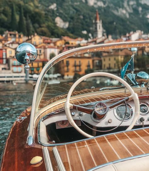 Lake Wedding Inspiration, Riva Boat, Italian Lifestyle, Creedence Clearwater Revival, Vintage Boats, Sailing Trips, Wood Boats, Boats Luxury, Classic Boats