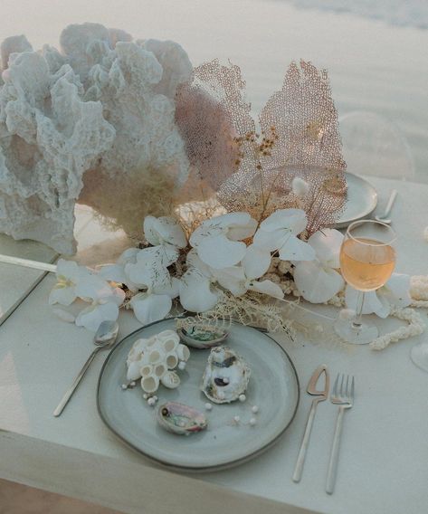 Ethereal Coastal Wedding, Wedding Ideas Ocean, Ocean Decor Party, Ocean Themed Tablescape, Beach Wedding Styling, Ocean Inspired Decor, Ocean Wedding Aesthetic, Mermaid Core Wedding, Wedding Sea Theme