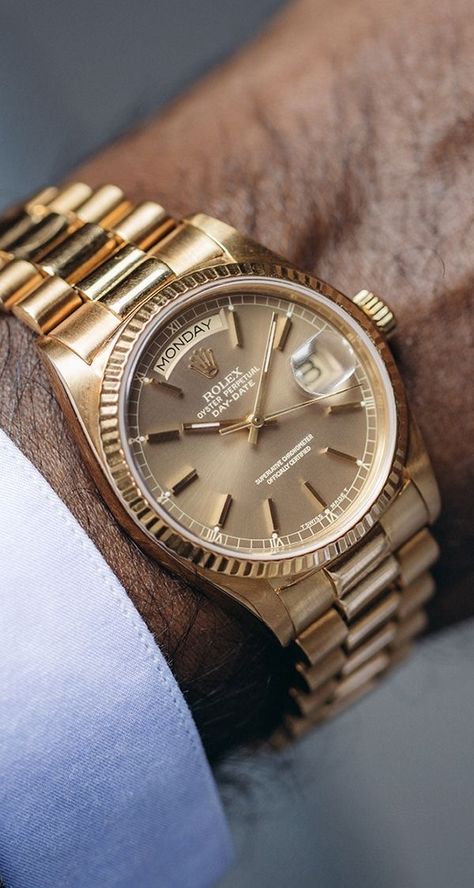 Gold Rolex Fancy Watches, Watches Rolex, Swiss Army Watches, Rolex Watches For Men, Gold Rolex, Skeleton Watches, Expensive Watches, Rolex Men, Hand Watch