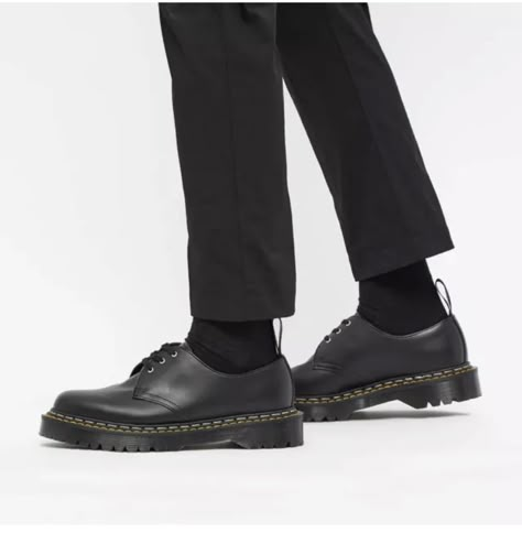 Low Docs Outfit Men, Doctor Martens Outfit Men, Mens Doc Martens, Dr Martens 1461 Outfit Men, Doc Martens Boots Outfit Men, Doctor Martens Outfit, Doc Martens Mens Low, Doc Marten Loafers Men, Platform Docs Men