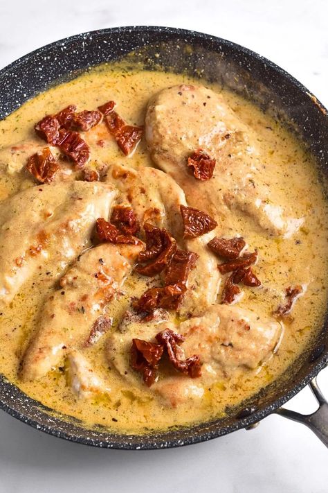 Easy Marry Me Chicken (Gluten-Free, Dairy-Free) Marry Me Chicken Gluten Free, Dinner Non Dairy, Dairy Free Marry Me Chicken, Chicken Breast Recipes Gluten Free, Dinner Recipes Dairy Free, Recipes Without Dairy, Chicken Recipes No Dairy, Dairy Free Dinners, Chicken Gluten Free Recipes