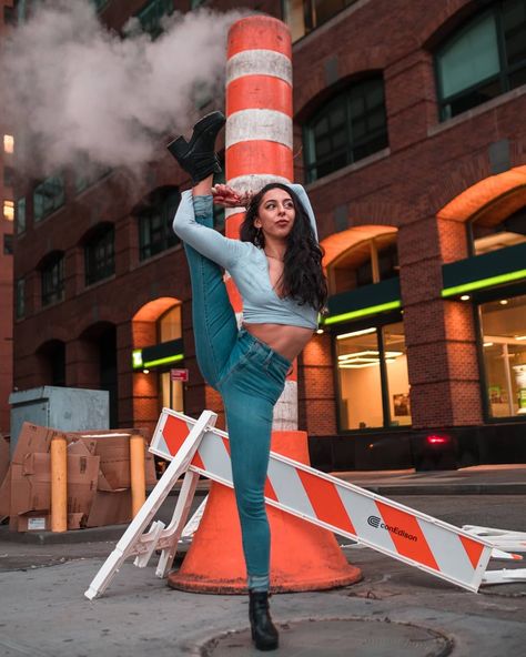 Renee Choi Photography on Instagram: “The one thing I struggle with is coming up with a cool, new standing pose that is not a variation of standing compass, bird of paradise, or…” Couples Yoga, Standing Pose, Standing Poses, My Struggle, Bird Of Paradise, Birds Of Paradise, Yoga Meditation, Yoga Poses, Compass