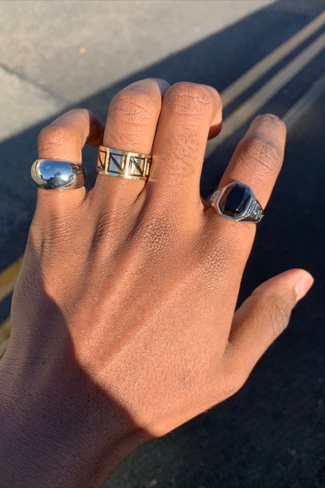 Rings Aesthetic Men, Dark Satanic, Rings Pack, Onyx Ring Men, Rings And Necklaces, Aesthetic Men, Rings Aesthetic, Rings Ideas, Mens Rings Fashion