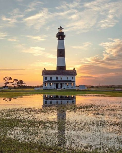 Bodie Lighthouse North Carolina, Obx North Carolina Aesthetic, Outer Banks Lighthouses, Outerbanks North Carolina Aesthetic, Outer Banks Nc Aesthetic, Outer Banks North Carolina Aesthetic, The Outer Banks North Carolina, Outer Banks Place, Outer Banks Island