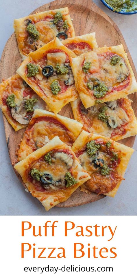 Simple Pizza Toppings, Mini Puff Pastry, Puff Pastry Snacks, Puff Pastry Recipes Savory, Savory Puff Pastry, Puff Pastry Pizza, Pastry Pizza, Ramadan 2022, Puff Pastry Appetizers