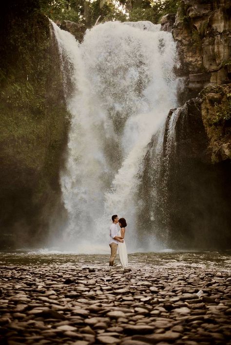 Photo Shoot With Horses, Waterfall Proposal, Wedding Waterfall, Tegenungan Waterfall, Waterfall Engagement, Majestic Horses, Waterfall Wedding, Honeymoon Photos, Summer Engagement Photos