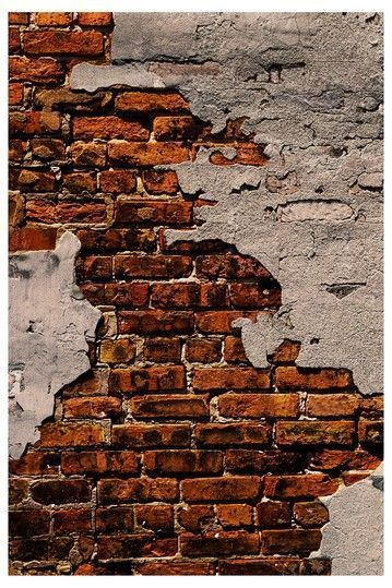 brick house How to construct perfect DIY brick walls? - No matter you are looking to build a small p Diy Brick Wall, Brick Interior Wall, Old Brick Wall, Faux Brick, Exposed Brick Walls, Peeling Paint, Old Bricks, Old Wall, Brick And Stone