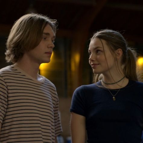 Alaska Party, Looking For Alaska Book, Charlie Plummer, Kristine Froseth, Cher Clueless, Alaska Young, Divergent Funny, Bad Girl Wallpaper, Ester Exposito