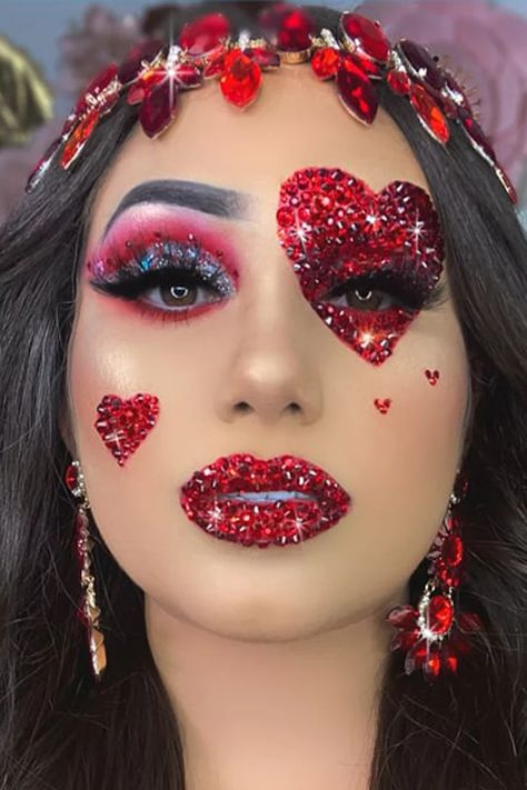 Valentine Make Up Ideas, Valentine’s Day Makeup Creative, Heart Makeup Look Full Face, Valentines Makeup Ideas Creative, Vday Makeup Looks, Valentines Day Makeup Creative, Valentine Makeup Looks, Vday Makeup, Popular Makeup Products