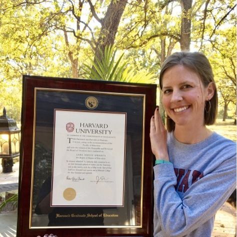 Harvard Diploma, Framed Degree, Degree Frame Ideas, Harvard Certificate, Phd Diploma, Diploma Wall, Degree Frame, Mba Graduation, University Certificate