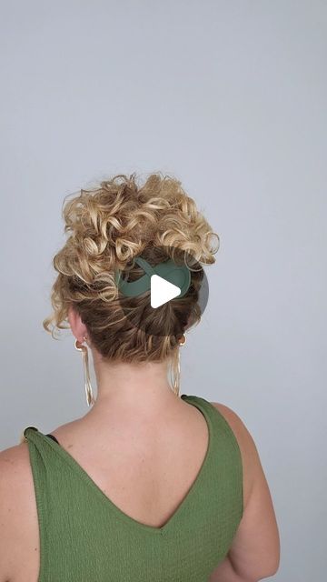 Easy Curly Updo Natural Curls, Medium Curly Updo, Short Curly Hair Pulled Back, Curly Hair Special Occasion Styles, Short Hairstyle Women For Curly Hair, Simple Curly Updos For Medium Hair, How To Tie Up Short Curly Hair, Easy Updo For Short Curly Hair, Quick Easy Curly Hair Updo