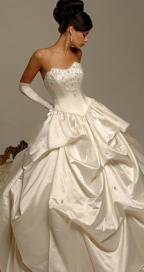 Belle Wedding Dresses, Chapel Train Wedding Dress, Maggie Sottero Wedding Dresses, Pretty Wedding Dresses, Ruffle Wedding Dress, White Wedding Dress, Wedding Dress Train, Princess Ball Gowns, Dream Wedding Ideas Dresses