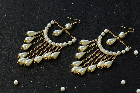 Done! Chandelier Earrings Diy, Pearl Chandelier Earrings, Beaded Chandelier Earrings, Beaded Earrings Diy, Diy Chandelier, Beaded Jewelry Tutorials, Handmade Jewelry Tutorials, Handmade Fashion Jewelry, Earrings Inspiration