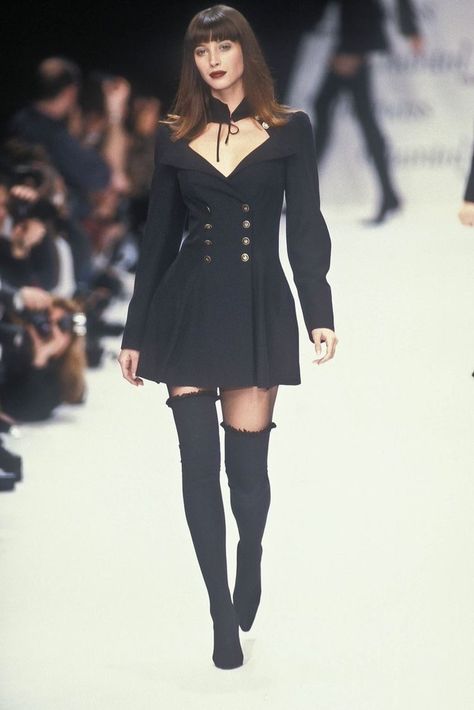 Chantal Thomass, 90s Runway Fashion, Runway Fashion Couture, Runway Outfits, Christy Turlington, Naomi Campbell, Runway Models, Thigh High, Couture Fashion