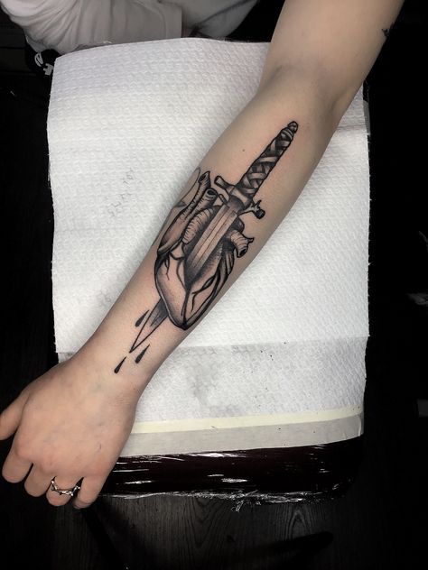 Knife With Wings Tattoo, Knife Stab Tattoo, Knife In Heart Tattoo, Heart With Knife Tattoo, Knife Through Heart Tattoo, Heart With Knife, Russian Tattoos, Heart Dagger Tattoo, Divergent Tattoo