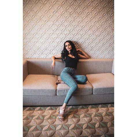 Manushi Chillar, Manushi Chhillar, Samantha Pics, 401k, Best Friends Shoot, Girl Attitude, Bollywood Girls, Beauty Pageant, Classy And Fabulous