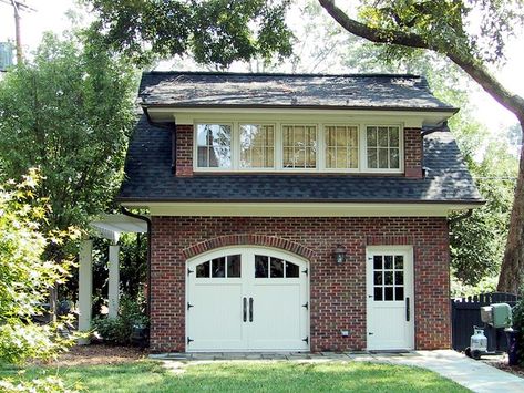 Cedar Farmhouse, House Flips, Cedar Shake Shingles, Detached Garage Designs, Green Siding, Siding Ideas, Carriage House Garage, Shake Shingle, Farmhouse Garage