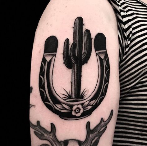 Horseshoe and Cactus Tattoo | Tattoo Ideas and Inspiration Horseshoe Tattoo, Desert Tattoo, Horse Shoe Tattoo, Horse Tattoo Design, Cowgirl Tattoos, Black Ink Art, Country Tattoos, Cactus Tattoo, Date Tattoos