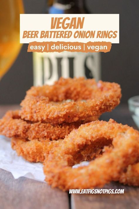 Delicious and crispy beer battered onions rings! Onions Rings, Vegan Wedding Food, Battered Onion Rings, Crispy Onion Rings, Beer Battered Onion Rings, Vegan Shepherds Pie, Bbq Games, Beer Battered, Eating Vegan