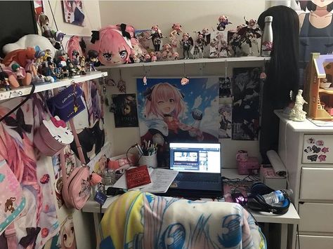 Otaku Room Aesthetic, Otaku Room, Desk Inspo, Cute Bedroom Ideas, Organization Inspiration, Room Desk, Cute Room Ideas, Dreamy Room, Kawaii Room