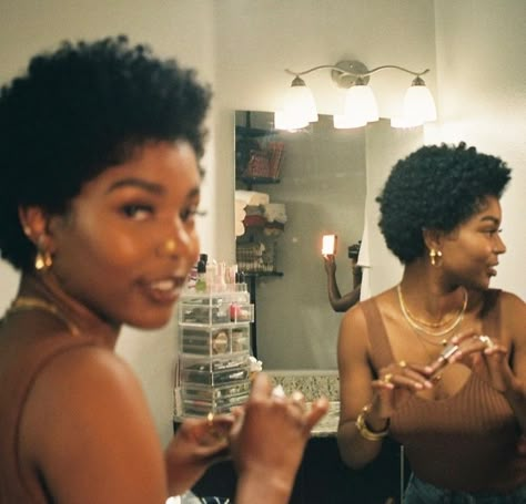 Big Chop Natural Hair, Natural Hair Short Cuts, Pelo Afro, Big Chop, 4c Hair, 4c Hairstyles, Short Natural Hair Styles, Aesthetic Black, Brown Aesthetic