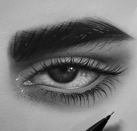 Emotional Sketch Ideas, Charcoal Eye Drawing, Eyes Sketching, Eye Pencil Sketch, Charcoal Eye, Drawing The Human Head, Face Art Drawing, Hyperrealism Paintings, Art Of Drawing