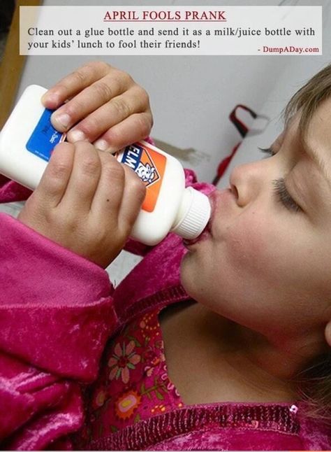 what an idiot that did this. toxins remain in the bottle plastic. a long with glue remains that didn’t completely leave the bottle like they think. Poor kid. Best April Fools, April Fool's Prank, April Fools Pranks, April Fools Joke, Good Pranks, Fools Day, 1 April, Practical Jokes, April Fools Day