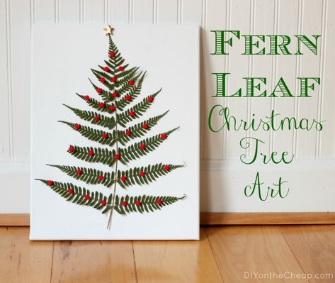 Leaf Christmas Tree, Tree Art Diy, Christmas Tree Cut Out, Green Crafts, Types Of Christmas Trees, Reindeer Card, Pressed Flower Crafts, Summer Christmas, Christmas Tree Art