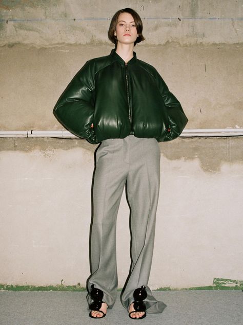 Loewe Puffer Jacket, Loewe Puffer, Leather Puffer Jacket, Androgynous Style, Outer Wear, Fall 2023, Green Jacket, Olaf, Bags Shoes