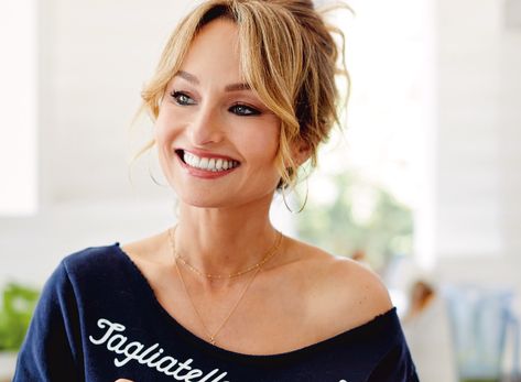 9 Healthy Eating Habits Giada De Laurentiis Swears By | Eat This Not That Eat Better Feel Better, Chicken Bolognese, Quinoa Oatmeal, Giada De Laurentiis Recipes, Giada Recipes, Vegetarian Day, Fitness Plans, Italian Chef, Eat This Not That