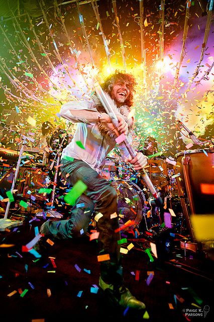 Wayne Coyne, The Flaming Lips Wayne Coyne, The Flaming Lips, Lips Photo, 2014 Music, Confetti Photos, Flaming Lips, Concert Photos, Music Pics, I'm With The Band