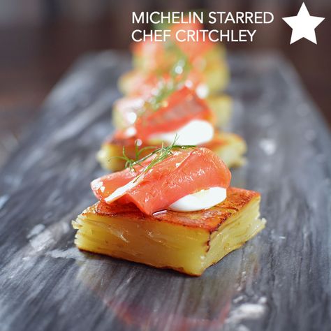 5 Star Food Recipes, Salmon Michelin Star, Fine Dining Sandwiches, Michelin Star Appetizer, 5 Star Appetizers, Michelin Food Recipes, Michelin Appetizer, Salmon Fine Dining Plating, Michelin Star Recipes