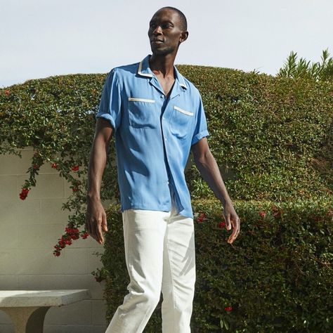 Todd Snyder Spring 2020 Men’s Palm Springs Style Palm Springs Outfit Ideas, Springs Outfit, Palm Springs Outfit, Mens Golf Fashion, Todd Snyder Champion, Palm Springs Style, Striped Espadrilles, Vintage Aloha, Spring Outfits Men