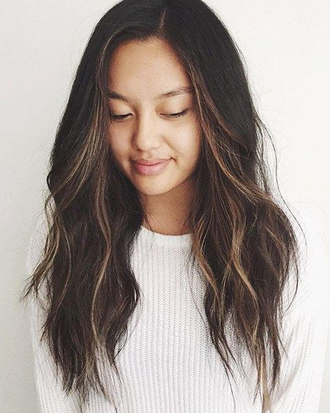 Highlight Your Own Hair, Hair Color Asian, Haircuts Ideas, At Home Hair Color, Super Hair, Hair Color Highlights, Trendy Hair Color, Hair Color Balayage, Asian Hair