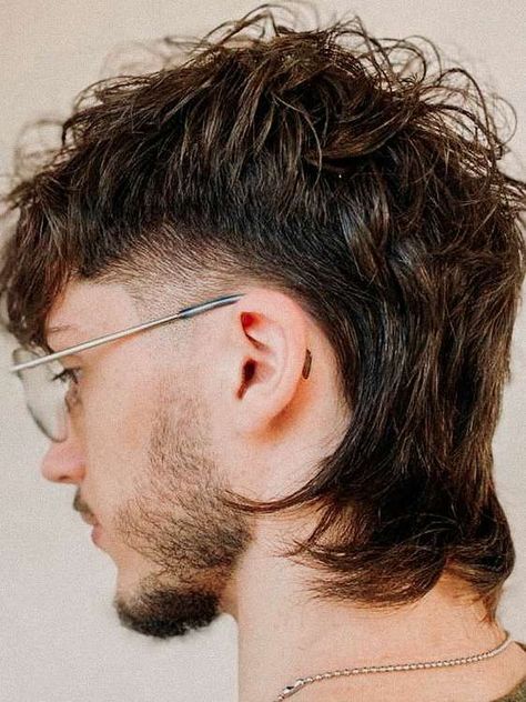 Short Mullet Haircut, Stylish Mullet, Mens Straight Hair, Mullet Fade, Short Mullet, Mohawk Mullet, Men Haircut Curly Hair, Mullet Haircut, Haircut Straight