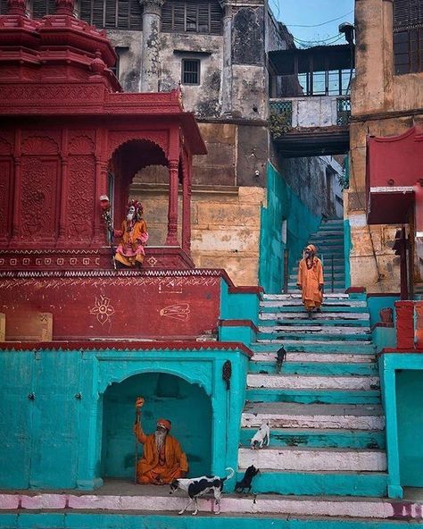 Banaras Ghat, Varanasi Ghat, Explore Drawing, India Aesthetic, India Street, Amazing India, Ancient Greek Architecture, Watercolor Architecture, Art Village