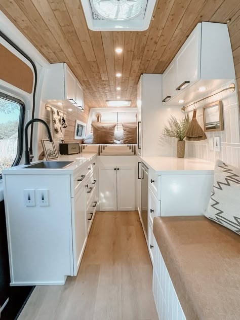 Van Interior Design, Diy Caravan, Motorhome Interior, Camper Interior Design, Tiny House Camper, Kombi Home, Caravan Renovation, Van Conversion Interior, Caravan Interior