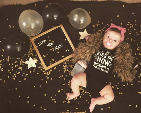 New Years Eve Newborn Pictures, January Month Milestone, My First New Years Pictures, Monthly Baby Photos January, New Year Eve Baby Photos, New Years Pictures Baby, New Years Baby Milestone Picture, New Year Infant Photoshoot, Nye Baby Photoshoot